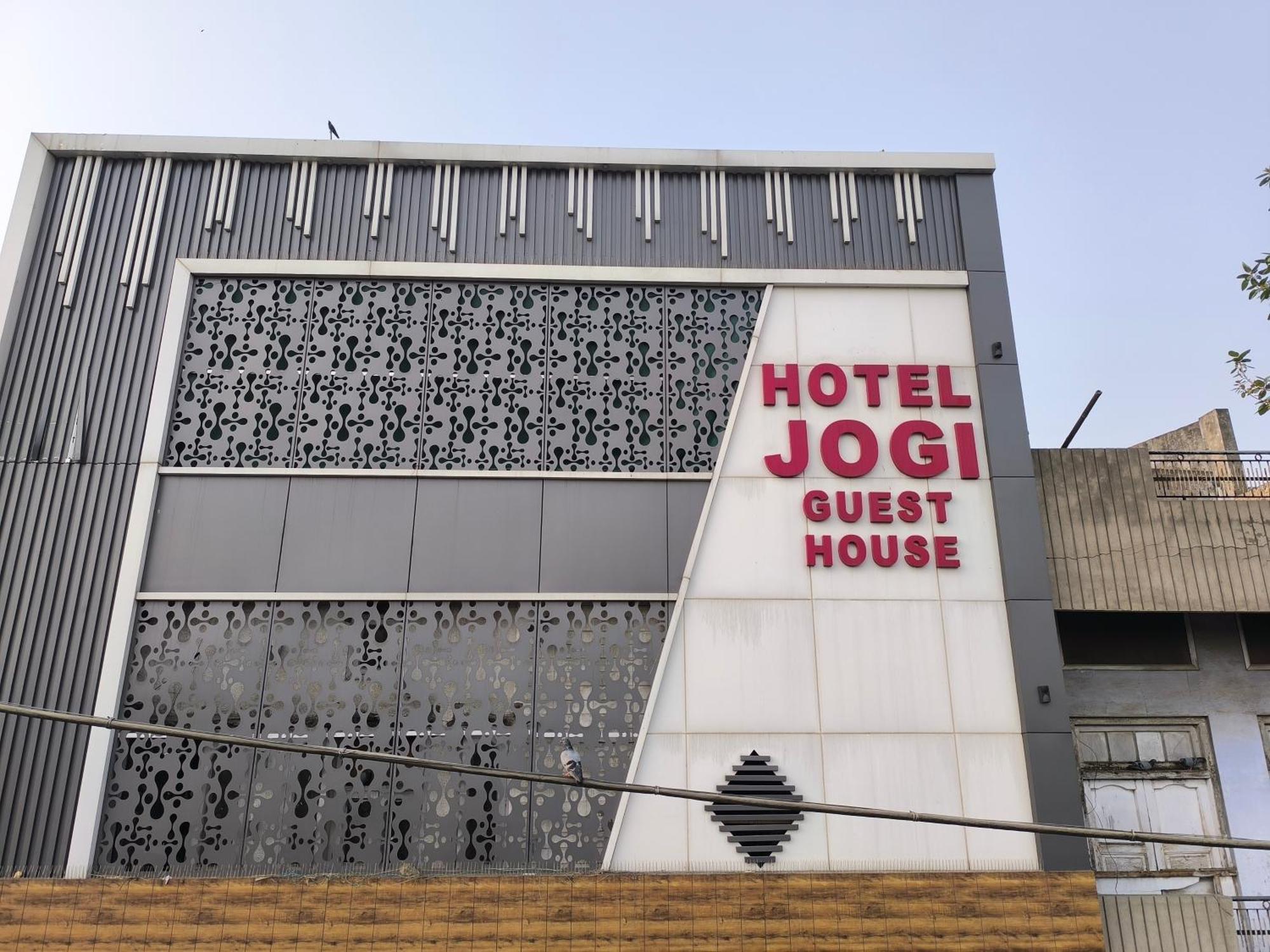 Hotel Jogi Guest House Welcome All Families, Friends, Groups, Couples, Singles Fully Airconditioner, Attach Washrooms, Lift, Wifi, 24 Hours Room Service, Power Backup Amritsar Exteriér fotografie